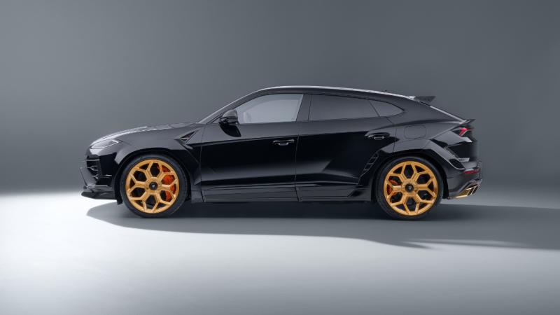 Photo of Novitec Carbon Front Fender Attachments for the Lamborghini Urus SE - Image 3